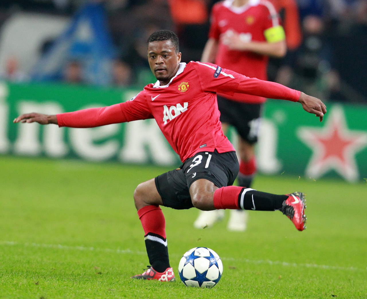 蓬勃发展 蓬勃发展